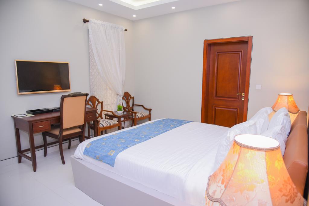 Orchards Cottage Hotel Karachi Buitenkant foto